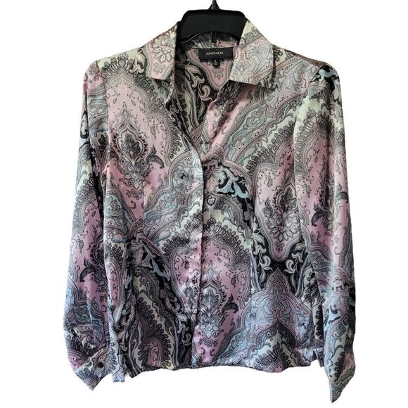 Women button down blouse - Picture 1 of 4